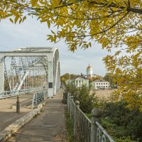 Осень в уездном городе :: Александр Филатов
