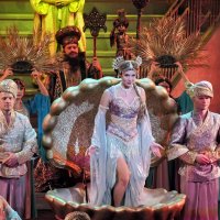 Оперетта "Фиалка Монмартра" :: Валерий Судачок