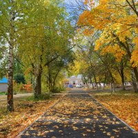 По переулкам бродит осень... :: Андрей Заломленков