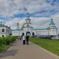 На территории Новоиерусалимского монастыря в Истре :: Ирэн 