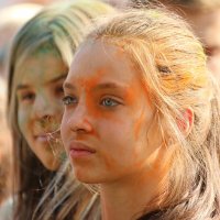 Портрет коллеги с битвы подушками и фестиваль красок. :: Владимир59 