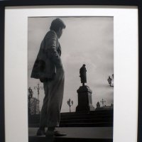 Леонид Лазарев / У памятника Пушкину / 1957 г. :: zavitok * Леонид Лазарев / У памятника Пушкину / 1957 г. :: zavitok *