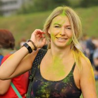 Портрет с битвы подушками и фестиваль красок. :: Владимир59 