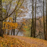 Октябрь в Царицыно... :: Владимир Жданов
