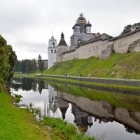ПСКОВ, кремль. :: Виктор Осипчук