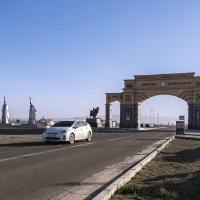 Въезд в город Даланзагдад :: Galina Въезд в город Даланзагдад :: Galina