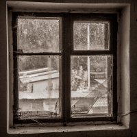 Окно старого дома :: Алексей Трифонов Окно старого дома :: Алексей Трифонов