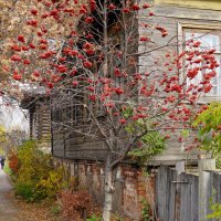 На улице провинциального городка :: Сергей Ц