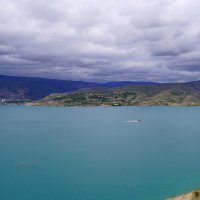 Чиркейское водохранилище :: Сергей Беляев