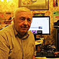 Октябрь...С утра- за компьютер! :: Владимир 