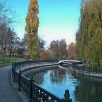 Осенние  пейзажи  Крыма :: Валентин Семчишин