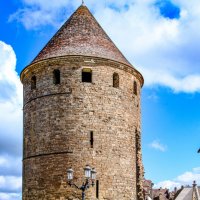 Одна из 4 башней замка Семюр-ан-Оксуа :: Георгий А