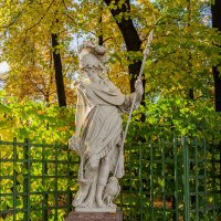 Осенний Летний сад :: Ирина Соловьёва