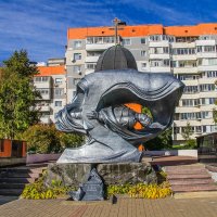 *** :: Роланд Дубровский