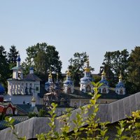 Свято-Успенский Псково-Печерский монастырь :: Виктор Осипчук Свято-Успенский Псково-Печерский монастырь :: Виктор Осипчук