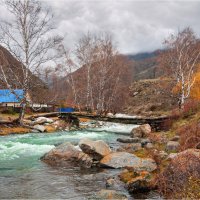 Домик у реки.... :: Алексей Мезенцев