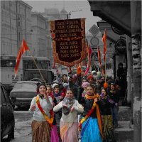 Воскресное шествие. Ул. Восстания. 2012 г. :: Станислав Лебединский