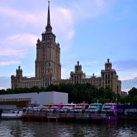 Москва. Вечерняя прогулка по реке :: Владимир Мигонькин Москва. Вечерняя прогулка по реке :: Владимир Мигонькин