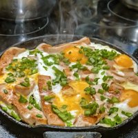 Отметим день вегана яичницей с колбасой :) :: Валерий Иванович