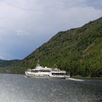 По Телецкому озеру :: Ольга 