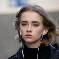 Уличный портрет :: Владимир59 