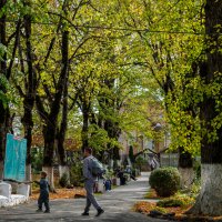На территории Свято-Михайловского мужского монастыря :: Игорь Сикорский На территории Свято-Михайловского мужского монастыря :: Игорь Сикорский