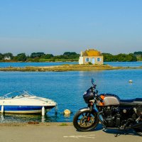 Вопрос дня: "как мне доехать до острова на мотоциклете ?" :: Георгий А