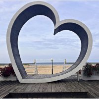 Сердце на пляже Янтарного. :: Валерия Комова