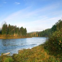 Бежит река... :: Галина Ильясова Бежит река... :: Галина Ильясова