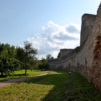 Изборская крепость - главный форпост Средневековой Руси :: Виктор Осипчук