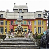 здание администрации зоопарка "Сказка" Крым :: Ольга 