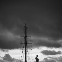 Памятник Крузенштерну И.Ф. :: Олег Загорулько