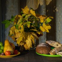 Осень в натюрморте :: Galina Iskandarova