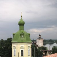 Церковь Кирилла Белозерского и Кузнечная башня :: Александр Ильчевский 