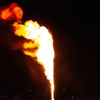 Огненый фонтан :: Максим