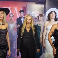 Мастер со своими моделями :: Сергей Хабибула