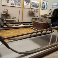 Женские нарты с отделением для ребенка. :: Ольга Женские нарты с отделением для ребенка. :: Ольга