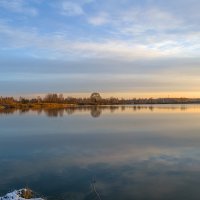 Гладь озера :: Сергей Цветков