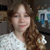 Моя внучка Лиза с красивой причёской. :: Лилия * Моя внучка Лиза с красивой причёской. :: Лилия *