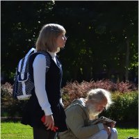 «В ожидании у метро» :: Станислав Лебединский