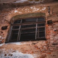 окно заброшенной торфяной электростанции :: fogmeadowww m