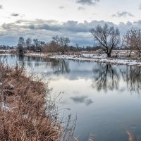 Панорама декабрьской реки :: Валерий Иванович
