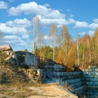 Заброшенный мраморный карьер :: Дмитрий Конев