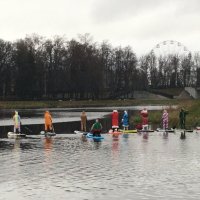 Великие Луки. 21.12.2025. Новогодний заплыв по Ловати на сапах... :: Владимир Павлов