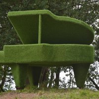 "Рояль в лесу" . Калининград :: Надежда 