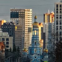 Тесновато стало... :: Сергей Шатохин 