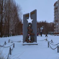 Новочебоксарск. Обелиск "Аллея Победы". :: Пётр Чернега