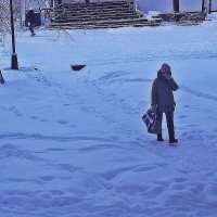 Мороз, утренние сумерки и мерзнущая девушка! :: Владимир 