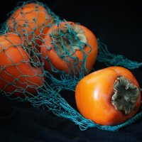 Натюрморт с хурмой :: александр 