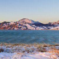 Вулкан в снегу :: Геннадий Валеев